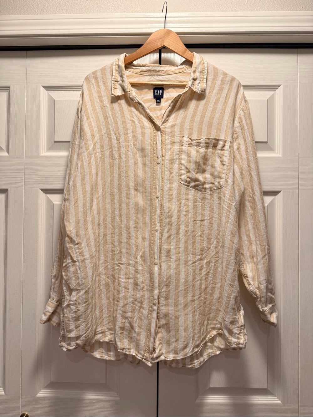 GAP Cream and White Striped Button-Down LINEN Shirt